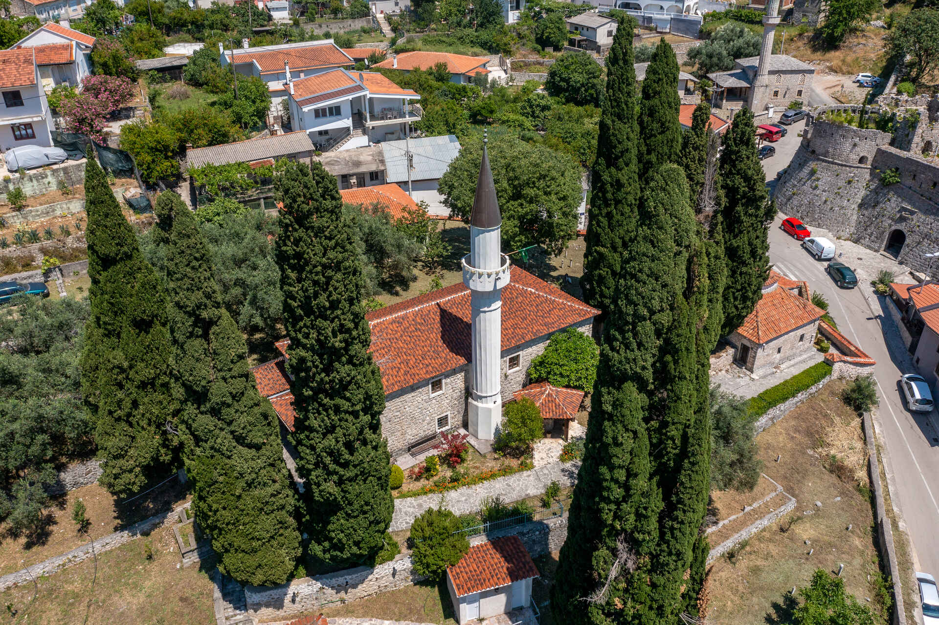 Ottoman cultural heritage of Omerbasic and Skanjevic mosques
